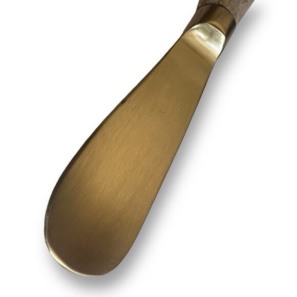 Macys Etched Wood Handle Brass Blade Spreaders Set of 2 Cheese Appetizers Gift - Picture 3 of 6